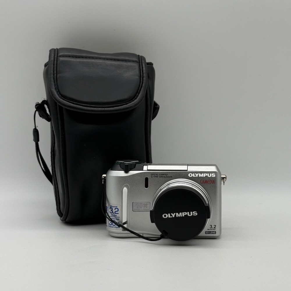 Olympus Camedia C-740 Ultra Zoom Digital Camera Silver 3.2MP 10x TESTED